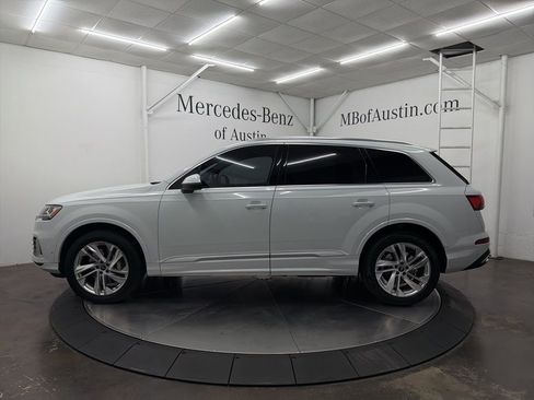 Used 2023 Audi Q7 2.0T Premium w/ Convenience Package image 4