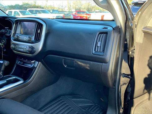 Used 2019 Chevrolet Colorado LT w/ LT Convenience Package RWD image 17