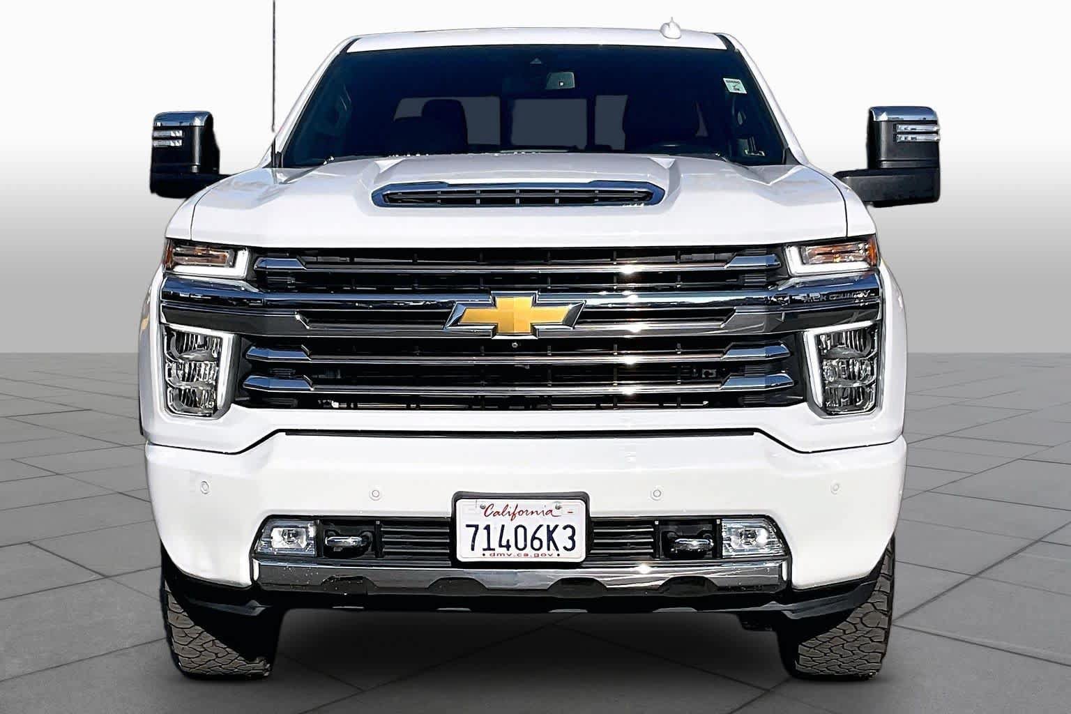Used 2022 Chevrolet Silverado 2500 High Country w/ Safety Package II AWD/4WD image 3