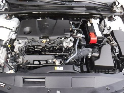 Used 2023 Toyota Camry XSE image 12