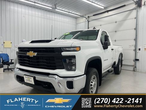 Used 2025 Chevrolet Silverado 2500 W/T w/ WT Convenience Package AWD/4WD image 6
