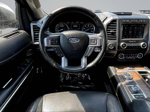 Used 2018 Ford Expedition Platinum AWD/4WD image 8