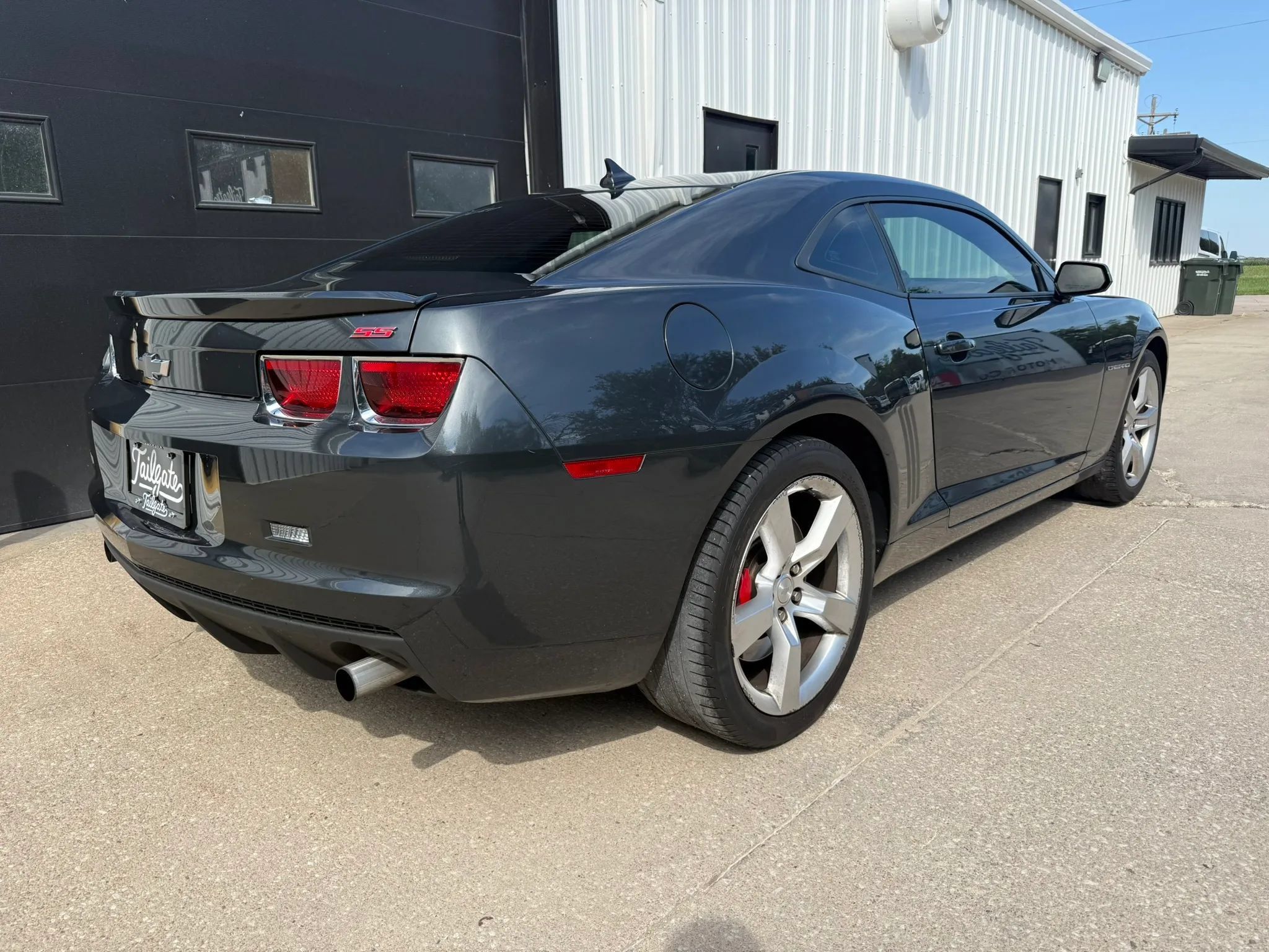Used 2012 Chevrolet Camaro SS RWD image 5