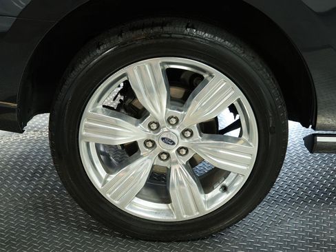 Used 2024 Ford Expedition Platinum AWD/4WD image 31