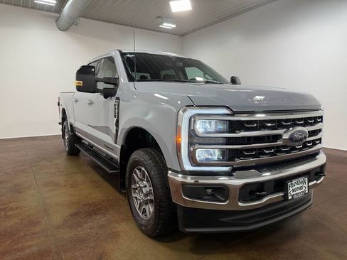 Used 2024 Ford F250 Lariat w/ FX4 Off-Road Package image 31