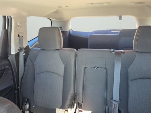 Used 2016 Chevrolet Traverse LT FWD image 14