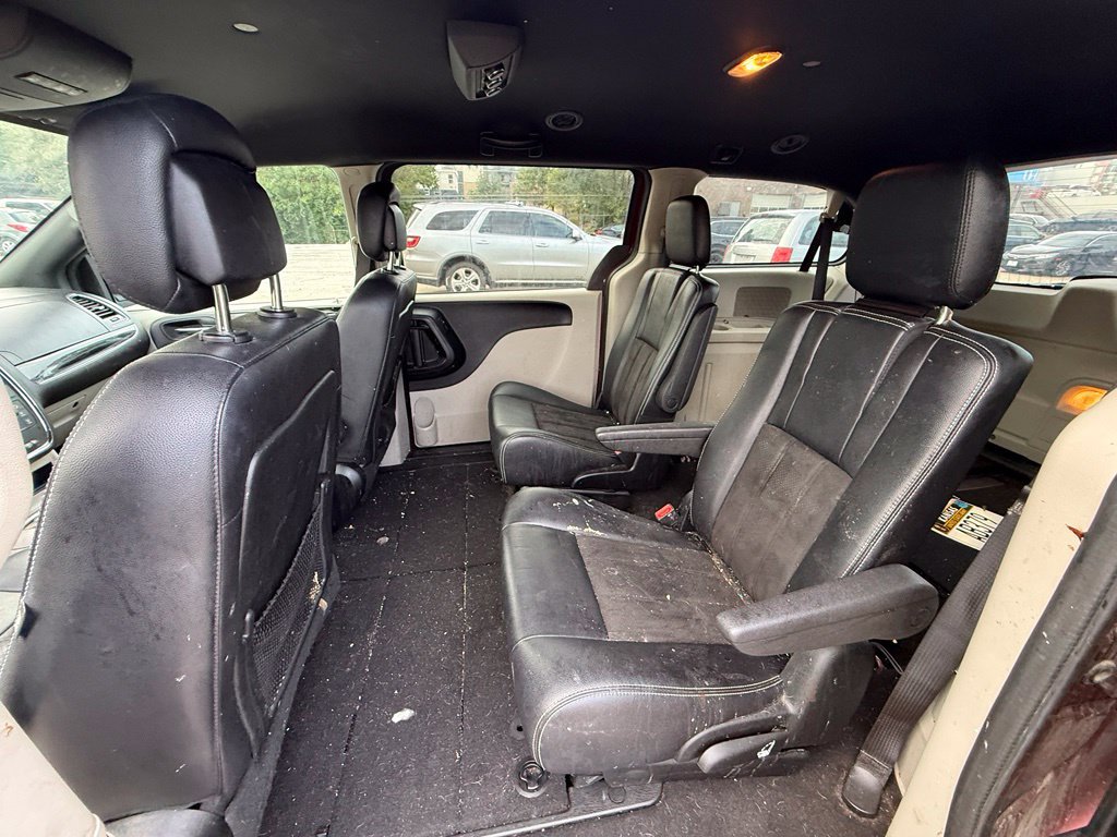Used 2019 Dodge Grand Caravan SXT FWD image 11
