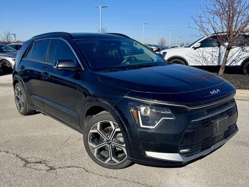 Certified 2023 Kia Niro EX Touring image 7
