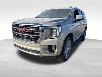 Used 2023 GMC Yukon SLT w/ SLT Luxury Package