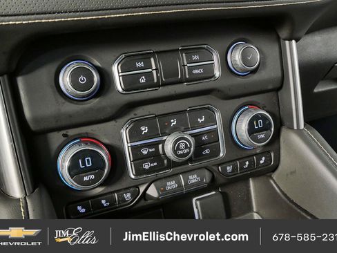 Certified 2023 Chevrolet Tahoe Premier w/ Premium Package 2 AWD/4WD image 12