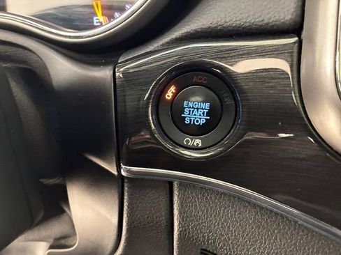 Used 2018 Jeep Grand Cherokee Trailhawk w/ Trailhawk Luxury Group image 24