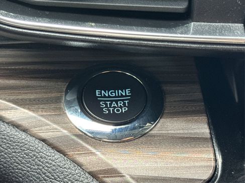 Used 2022 Ford Explorer Limited image 31