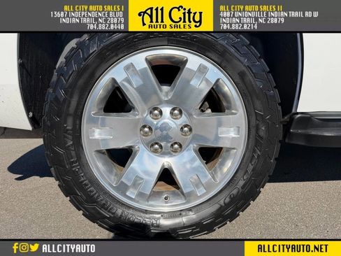 Used 2011 GMC Yukon SLT w/ SLT-2 Equipment Package image 34