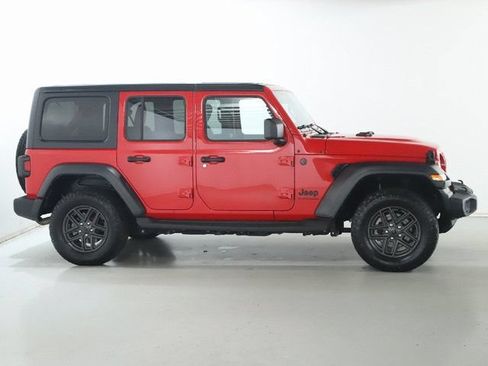 Used 2024 Jeep Wrangler Unlimited Sport AWD/4WD image 13