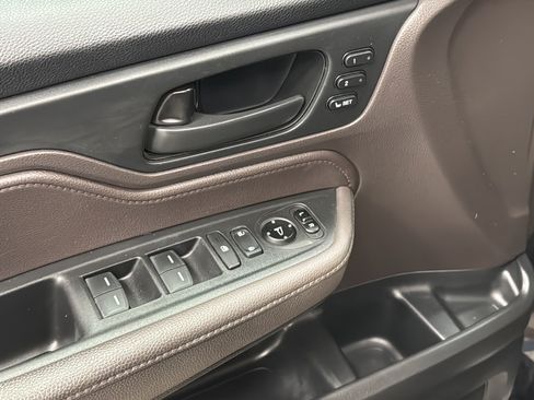 Used 2018 Honda Odyssey EX-L image 22