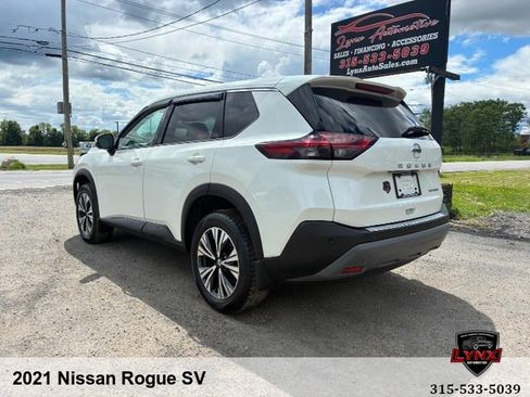 Used 2021 Nissan Rogue SV AWD/4WD image 3