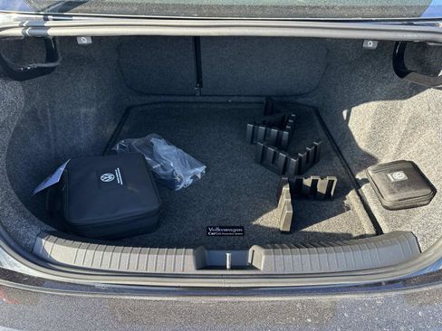 Used 2021 Volkswagen Jetta R-Line w/ R-Line Cold Weather Package image 10