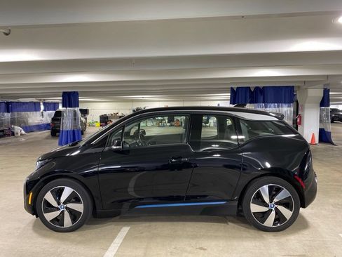 Used 2020 BMW i3 RWD image 3