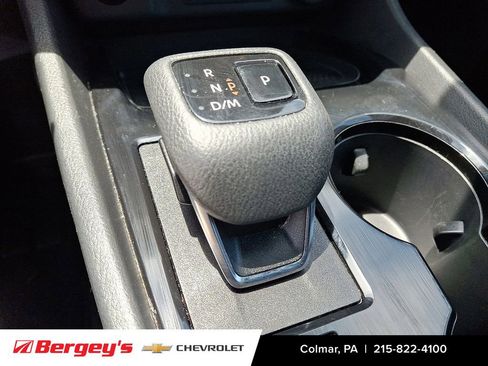 Used 2024 Nissan Rogue SV AWD/4WD image 17