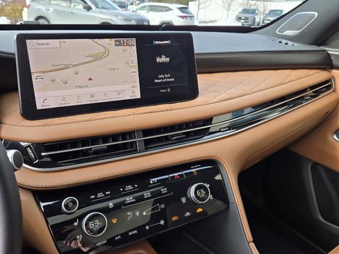 Used 2025 INFINITI QX60 Autograph w/ Cargo Package image 32