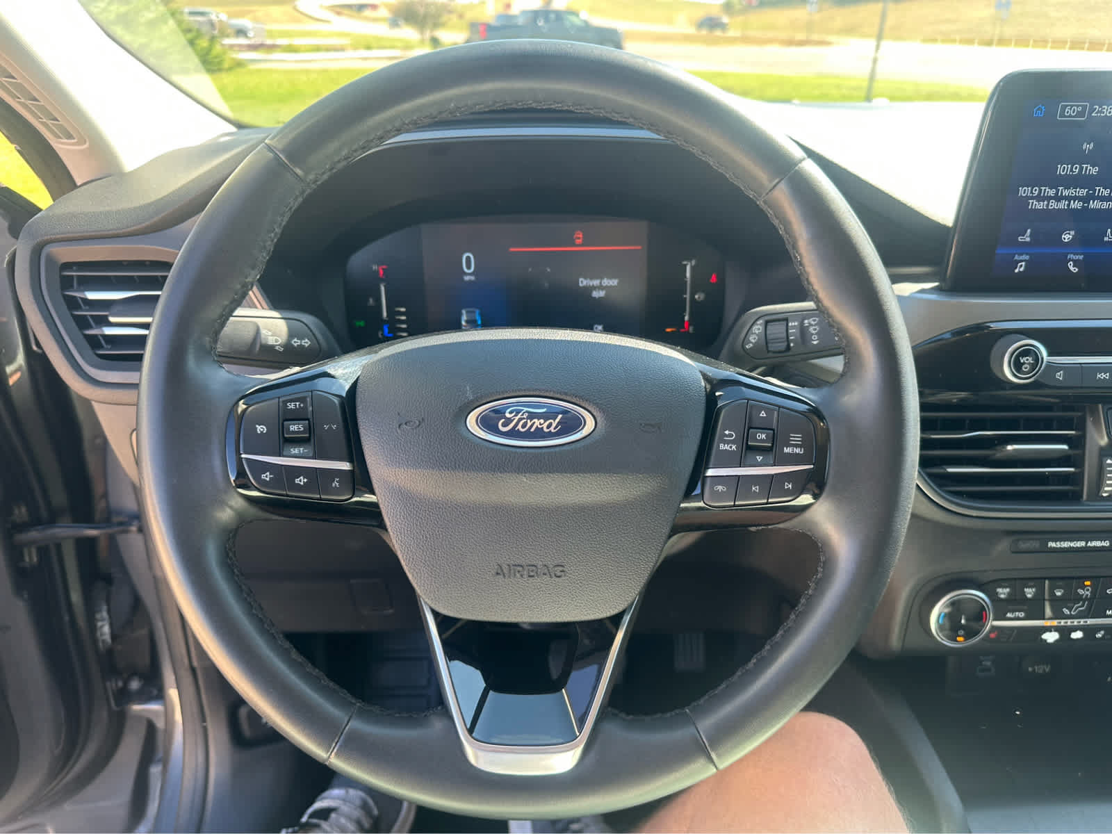 Used 2023 Ford Escape Active AWD/4WD image 17