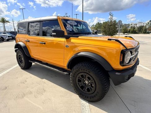 Used 2022 Ford Bronco Wildtrak image 4