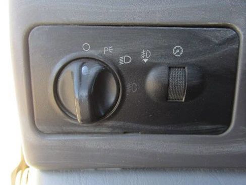 Used 2001 Ford F250 XL image 15