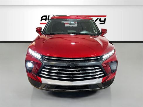 Used 2025 Chevrolet Blazer Premier w/ Driver Confidence II Package image 2