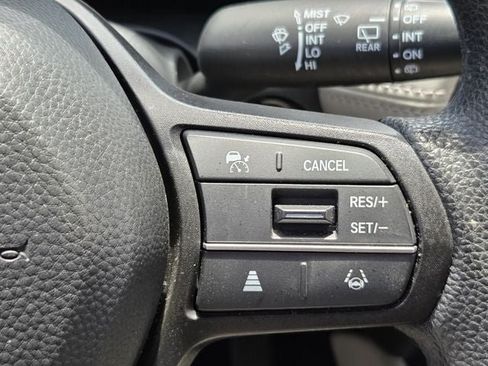 Used 2025 Honda HR-V LX image 31
