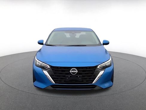 Used 2025 Nissan Sentra SV image 7