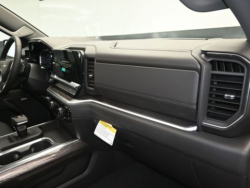 New 2026 Chevrolet Silverado 1500 LTZ w/ LTZ Premium Package AWD/4WD image 27