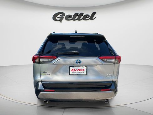 Used 2021 Toyota RAV4 XSE w/ XSE Grade Weather Package AWD/4WD image 6