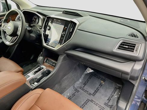 Used 2025 Subaru Ascent Touring AWD/4WD image 32