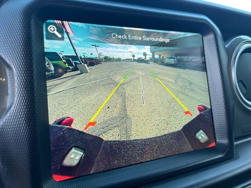 Certified 2023 Jeep Gladiator Overland w/ Trailer Tow Package image 29