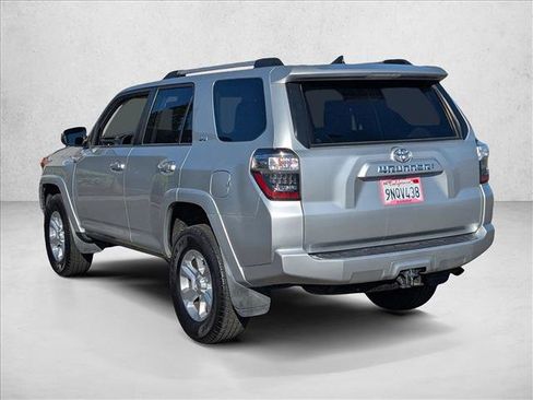 Used 2022 Toyota 4Runner SR5 image 8