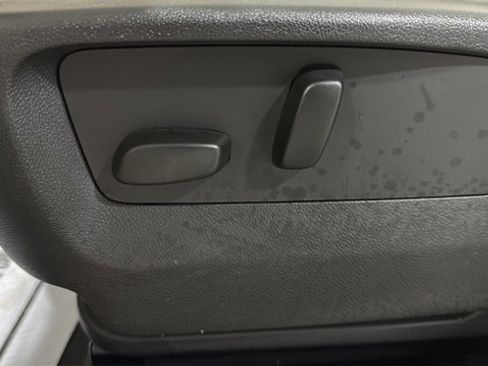 Used 2023 Buick Envision Preferred image 23