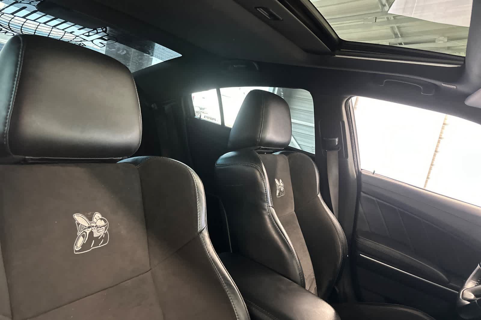Used 2022 Dodge Charger Scat Pack RWD image 17