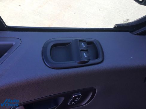 Used 2023 Ford Transit 350 XLT image 25