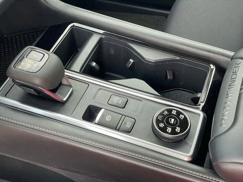 Certified 2022 Nissan Pathfinder SV AWD/4WD image 25