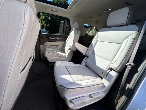 Used 2023 GMC Yukon Denali AWD/4WD image 52