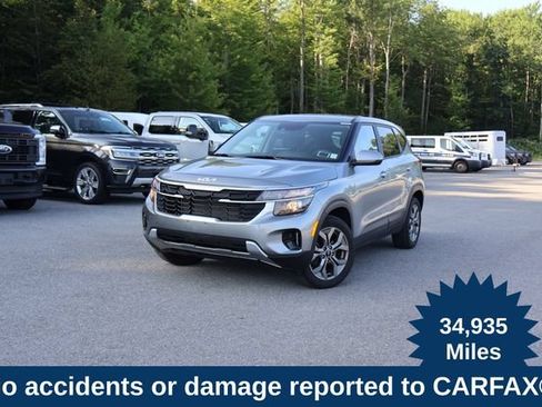 Used 2024 Kia Seltos LX AWD/4WD image 1