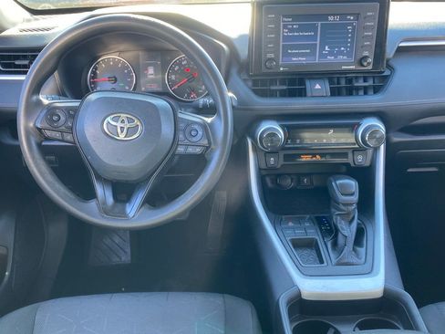 Used 2021 Toyota RAV4 XLE image 9