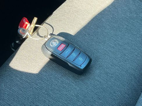 Used 2025 Toyota Camry LE image 22