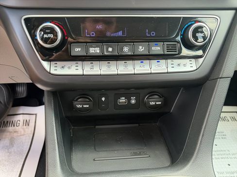 Used 2019 Hyundai Sonata Limited w/ Ultimate Package 02 FWD image 18