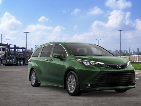 New 2026 Toyota Sienna XLE FWD image 17