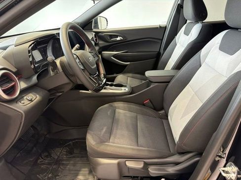 New 2026 Chevrolet Trax RS FWD image 11