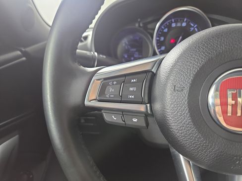 Used 2020 FIAT 124 Spider Classica w/ Technology Group image 15