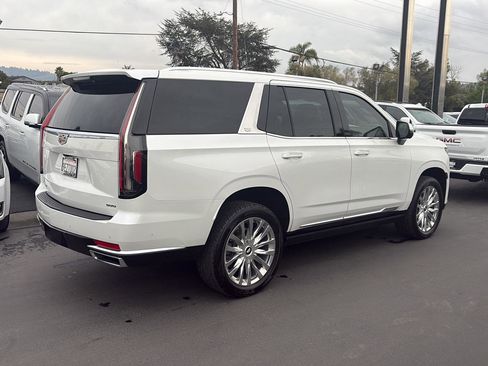 Used 2023 Cadillac Escalade Premium Luxury w/ Performance Package AWD/4WD image 11