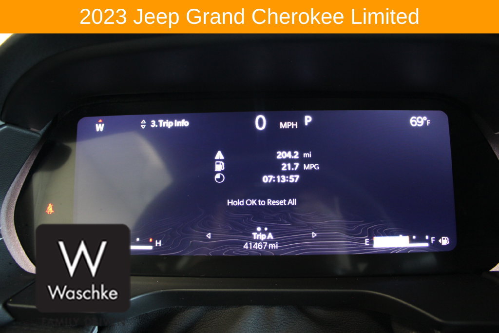 Used 2023 Jeep Grand Cherokee Limited w/ Trailer Tow Prep Group (B) AWD/4WD image 41