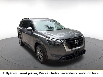 Used 2025 Nissan Pathfinder SV